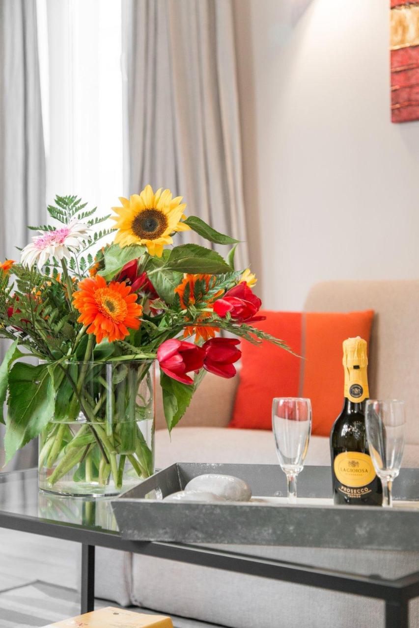 Living Rhome-Spanishsteps Рим Екстер'єр фото